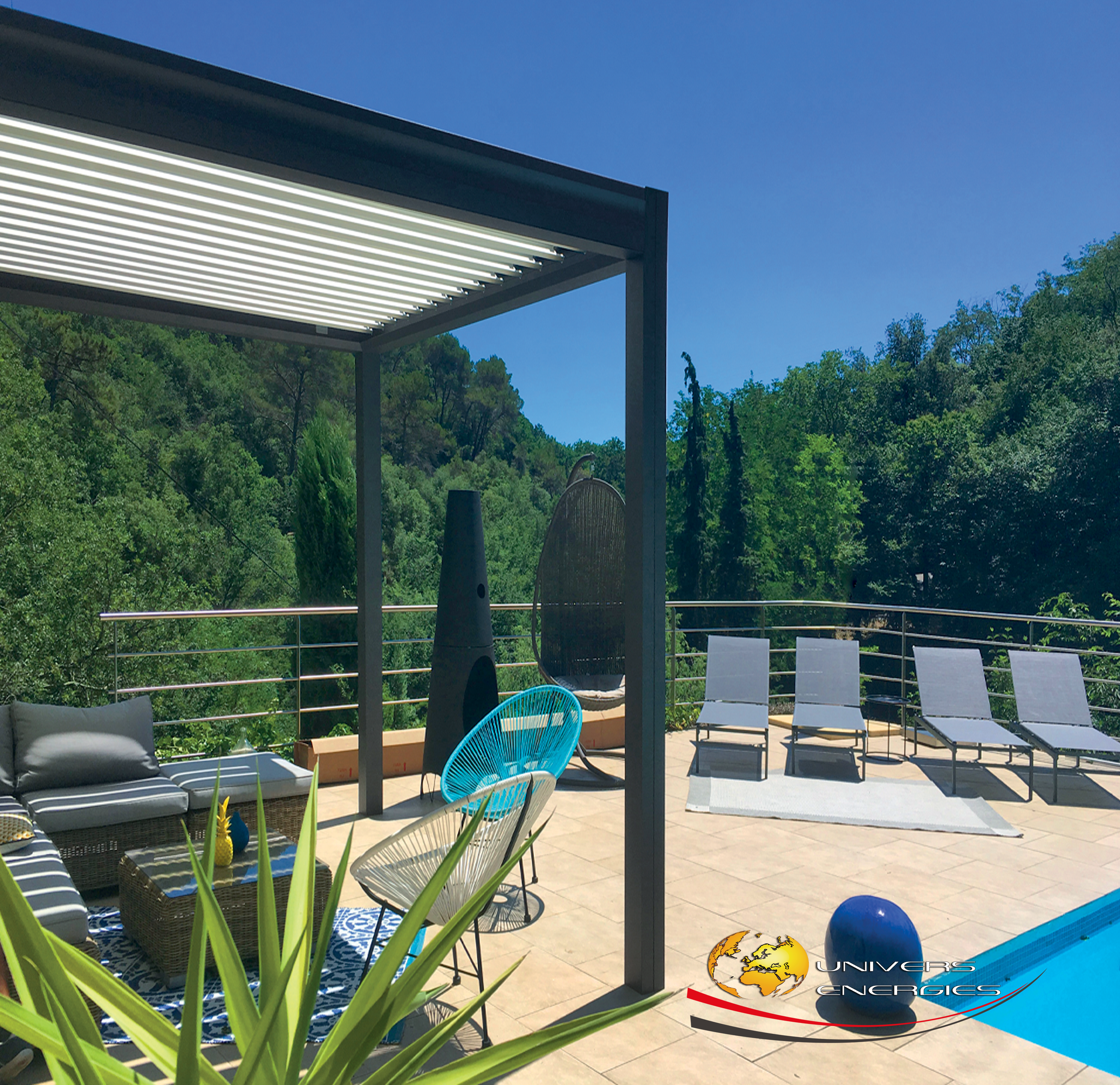 Pergola bioclimatique - Univers Energies